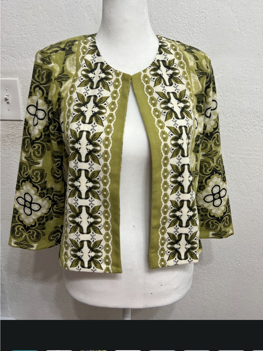 New York & Company Olive and White Patterned Open-Front Jacket